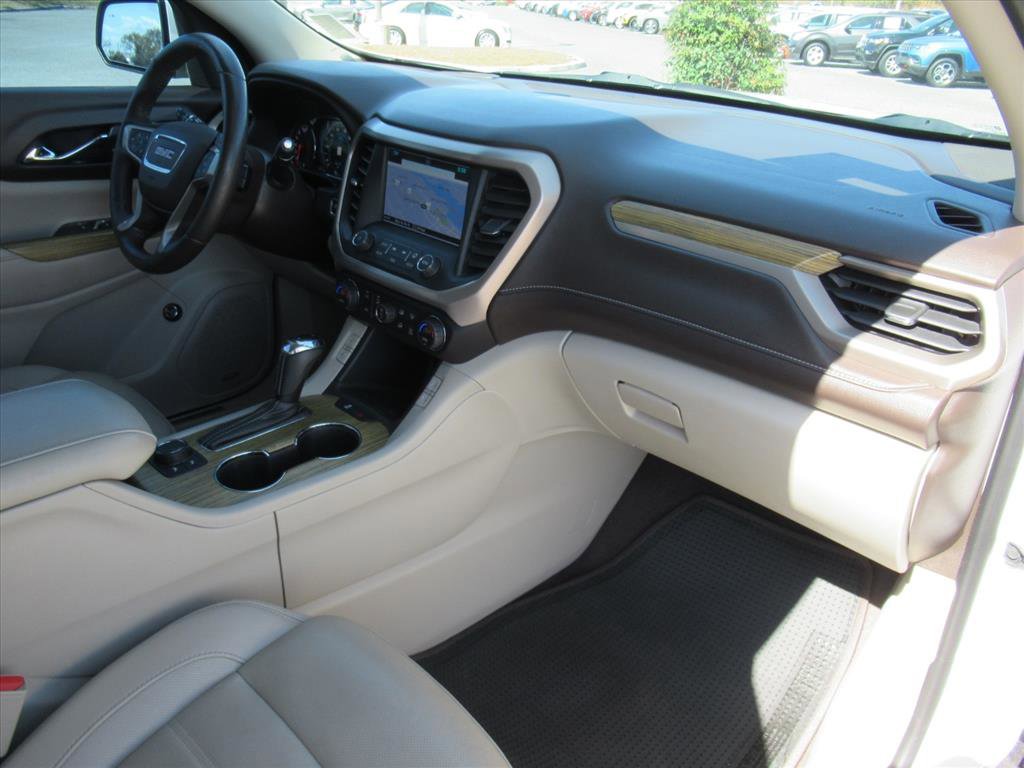 Used 2017 GMC Acadia Denali image 11