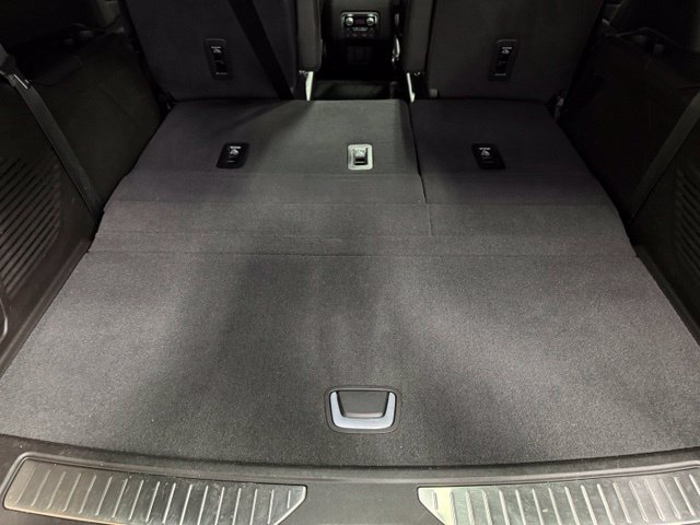 Used 2021 GMC Yukon Denali w/ Denali Premium Package AWD/4WD image 25