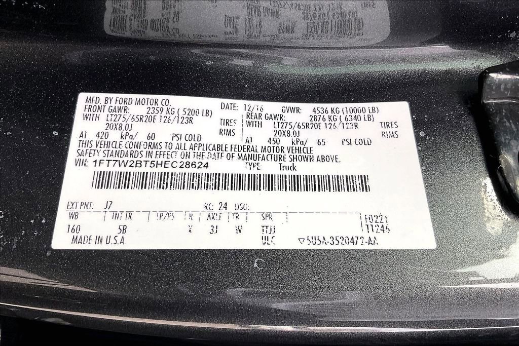 Used 2017 Ford F250 Lariat w/ Lariat Value Package image 32