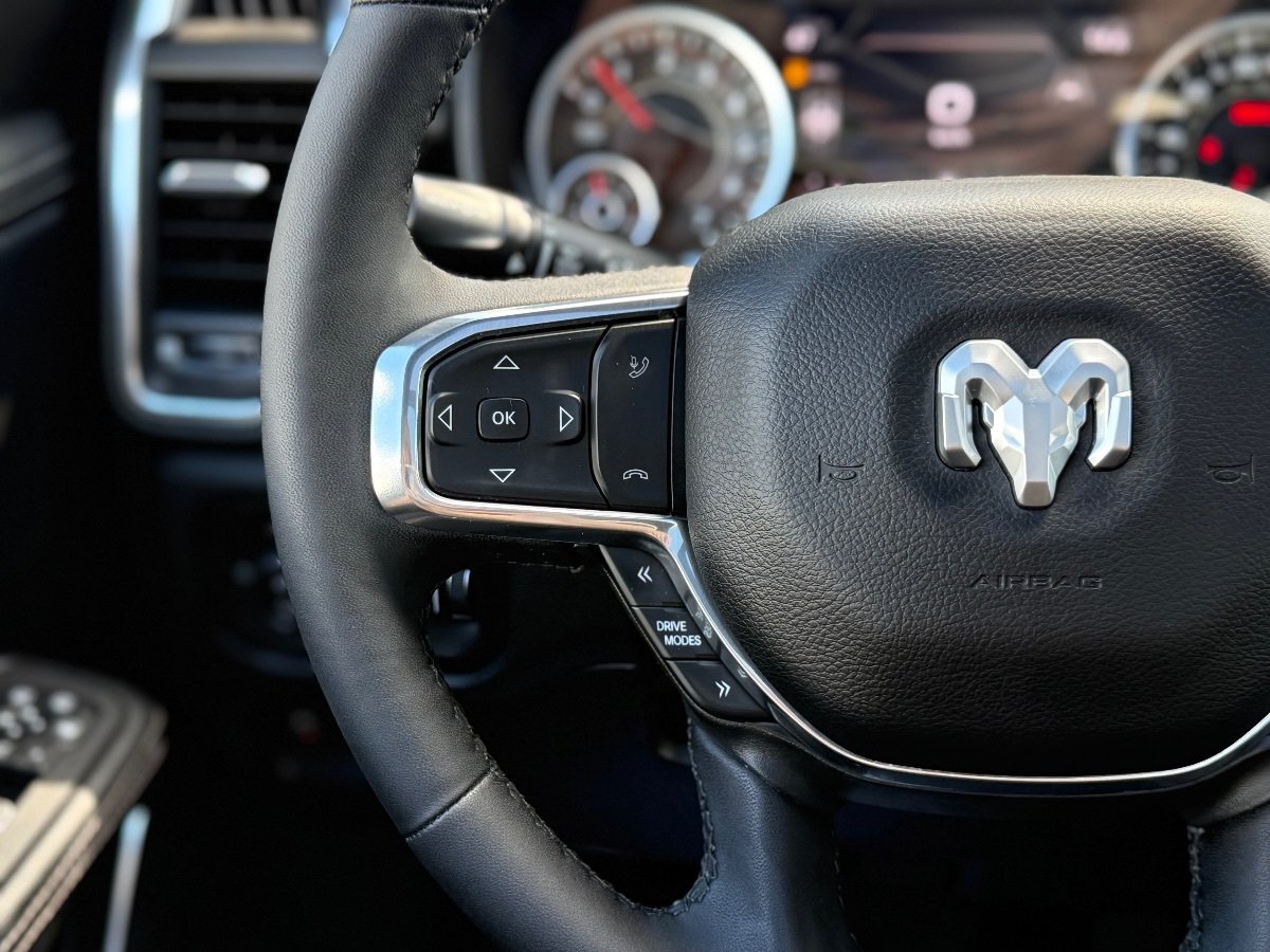Used 2025 RAM 1500 Laramie w/ Sport Appearance Package AWD/4WD image 26