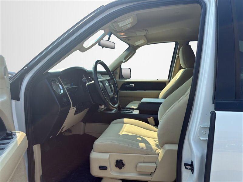Used 2015 Ford Expedition XL AWD/4WD image 4