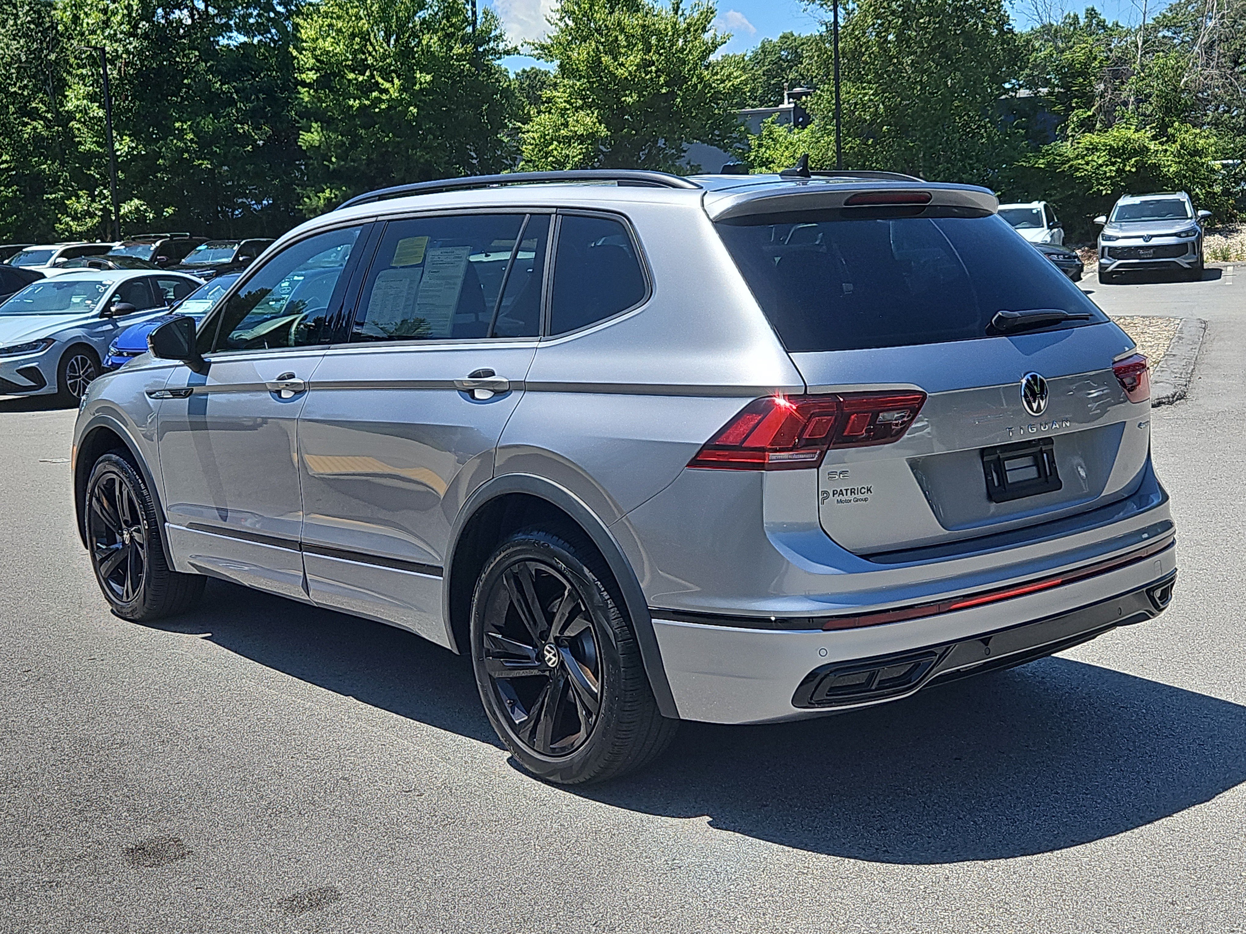 Certified 2024 Volkswagen Tiguan SE R-Line AWD/4WD image 8