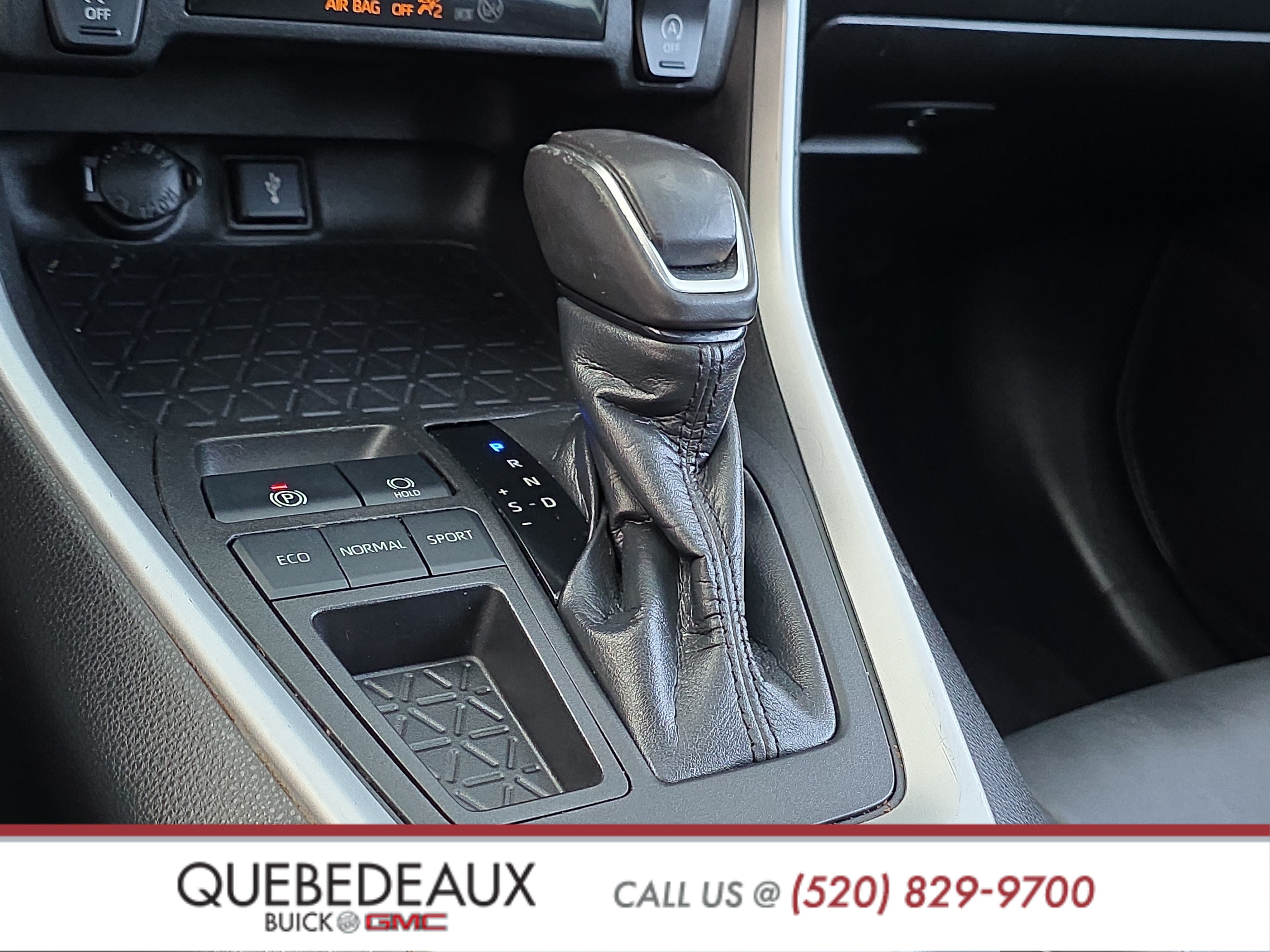 Used 2022 Toyota RAV4 XLE Premium FWD image 22