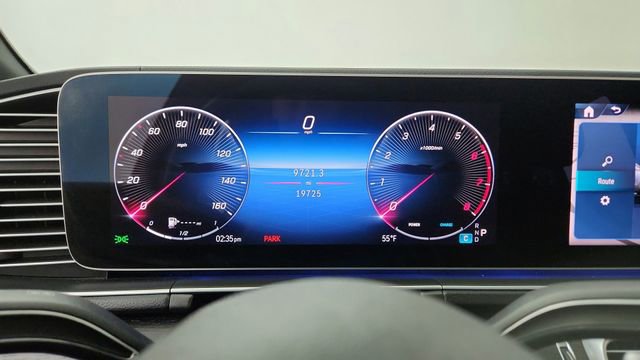 Used 2025 Mercedes-Benz GLE 450 4MATIC Coupe image 38