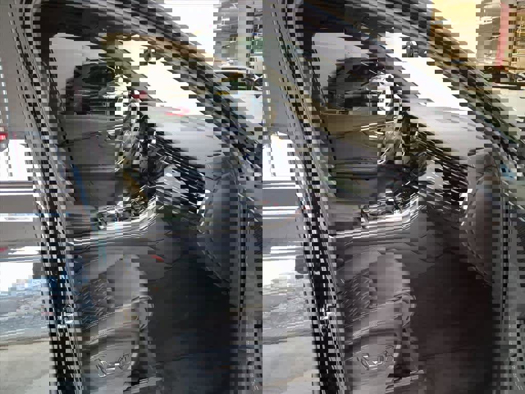 Used 2023 Audi SQ7 Premium Plus w/ Executive Package image 20