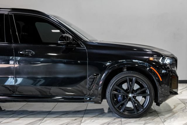 Used 2024 BMW X5 M60i w/ Parking Assistance Package AWD/4WD image 15