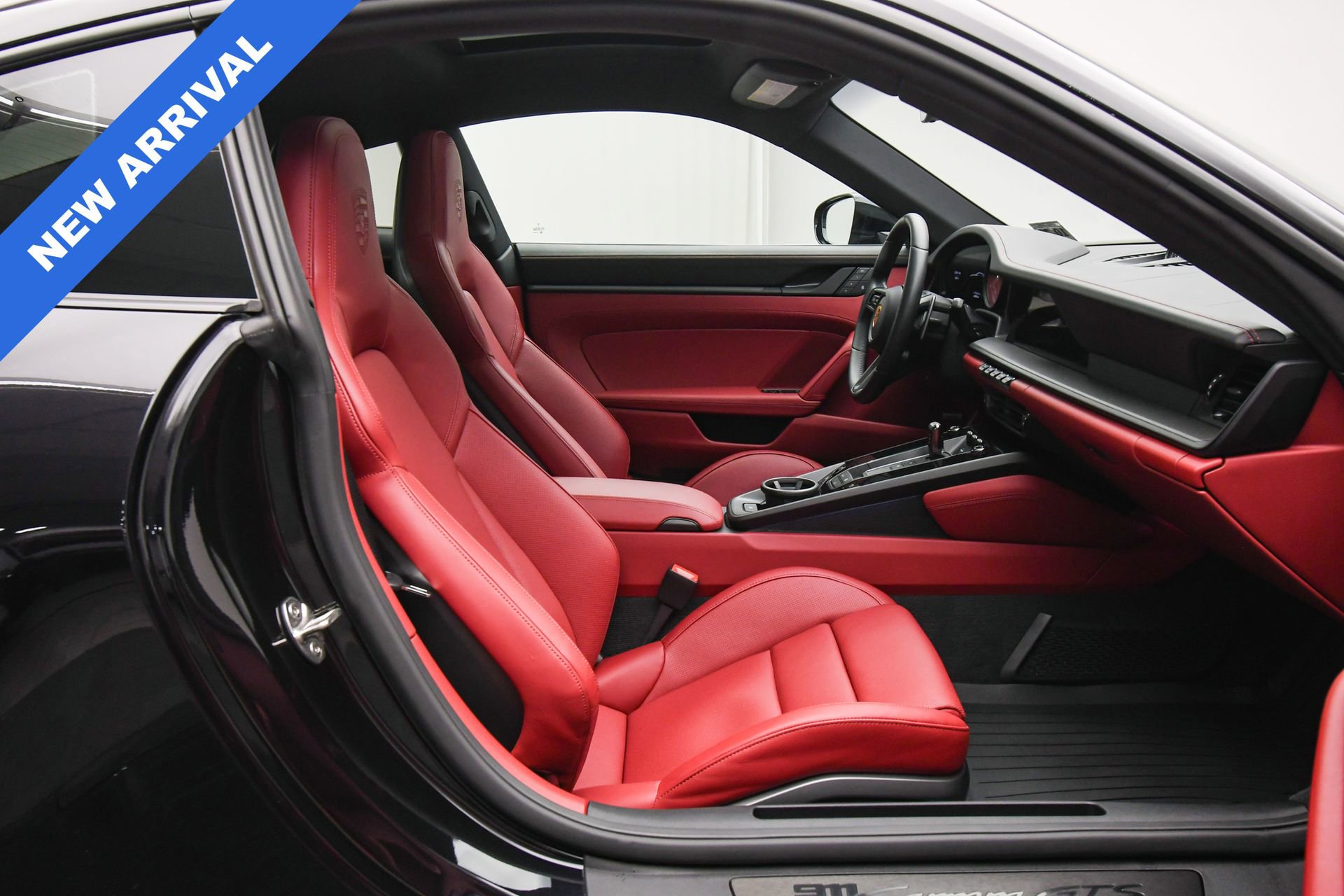 Used 2024 Porsche 911 Carrera GTS image 45