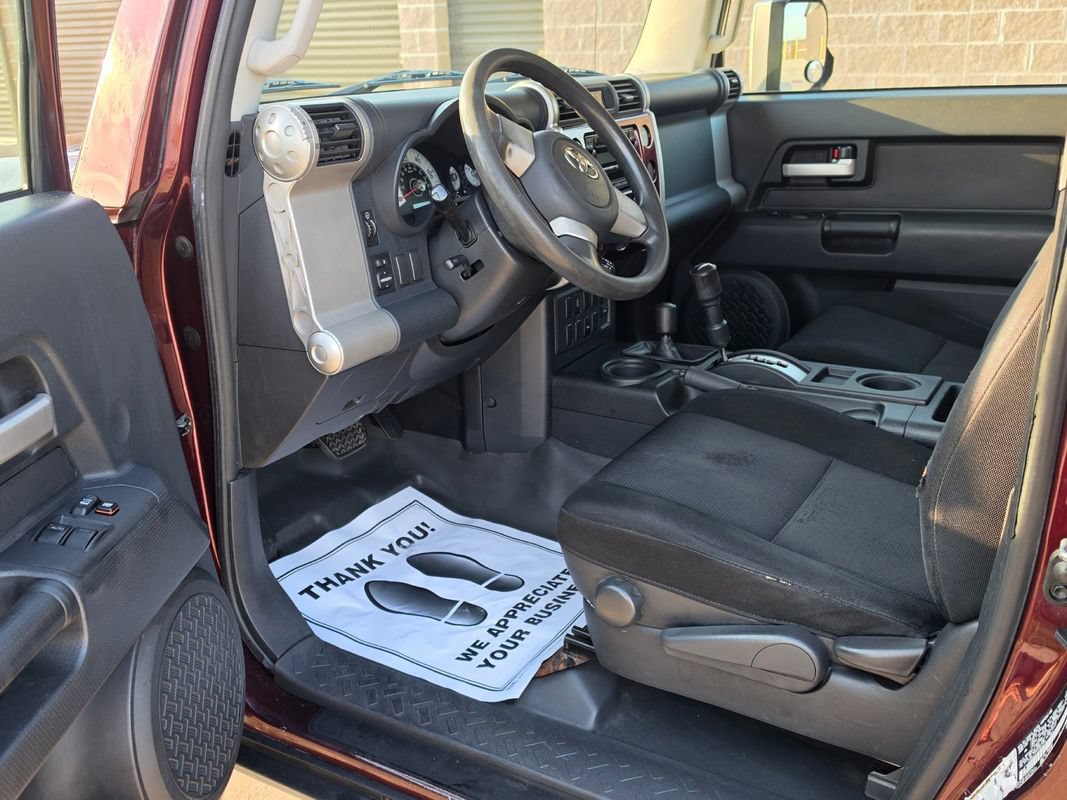 Used 2007 Toyota FJ Cruiser 4WD w/ Convenience Pkg image 9