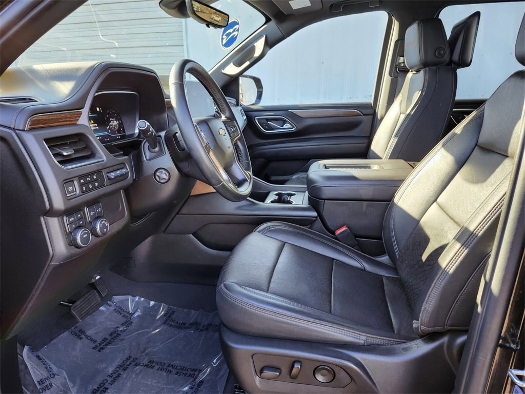 Used 2023 Chevrolet Suburban High Country w/ Premium Package 2 image 21