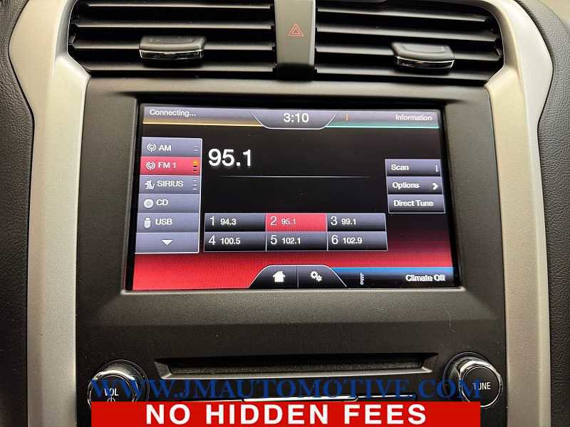 Used 2016 Ford Fusion SE image 22