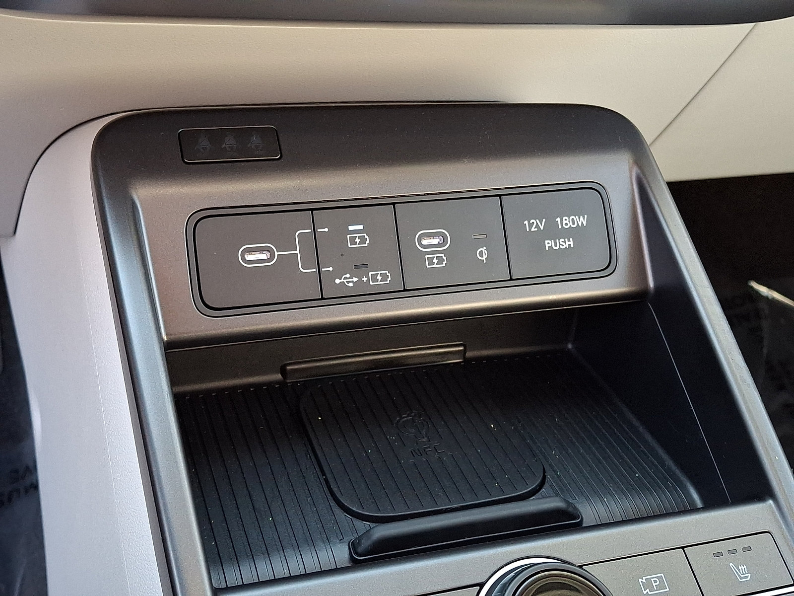 Used 2026 Hyundai Kona Limited FWD image 18