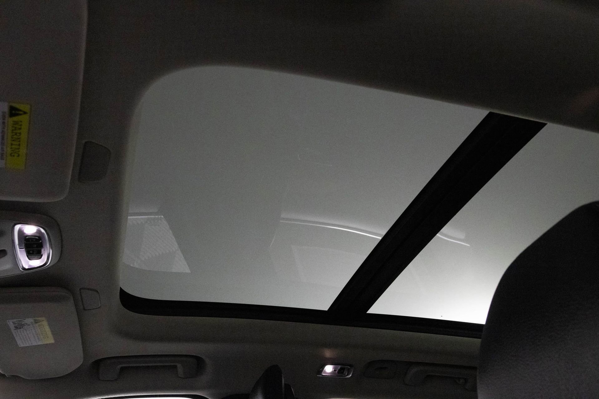 Used 2021 Volvo XC90 T6 Momentum w/ Protection Package image 31