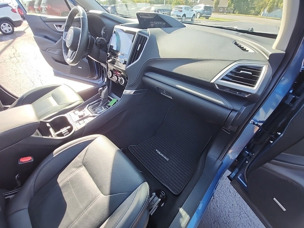 Used 2022 Subaru Forester Touring image 18