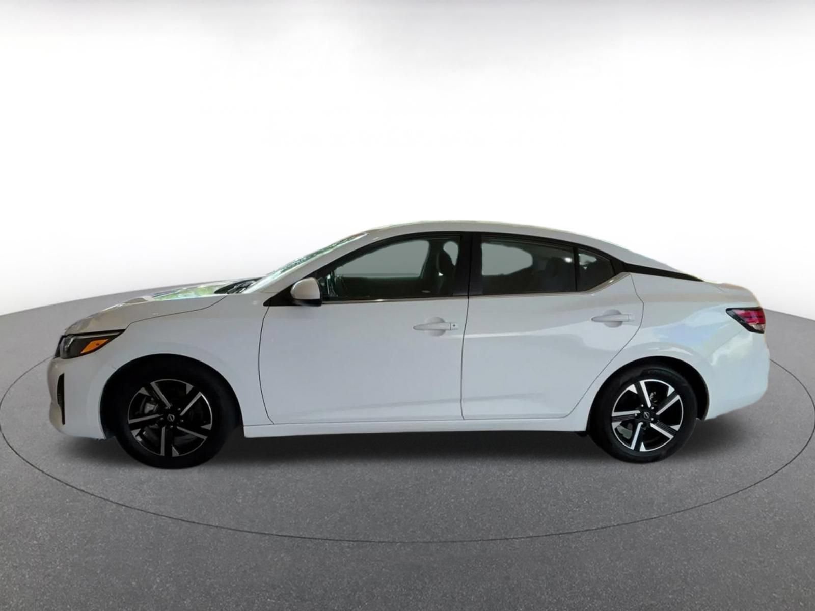 Used 2025 Nissan Sentra SV FWD image 7