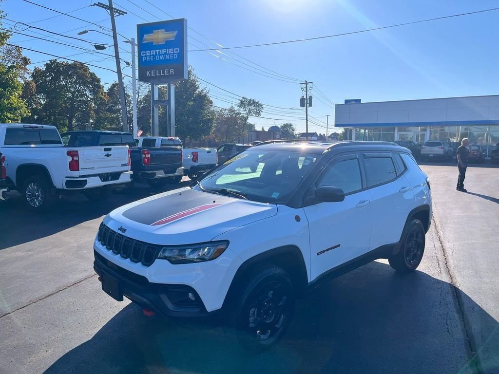 Used 2024 Jeep Compass Trailhawk w/ Trailhawk Convenience Group image 4