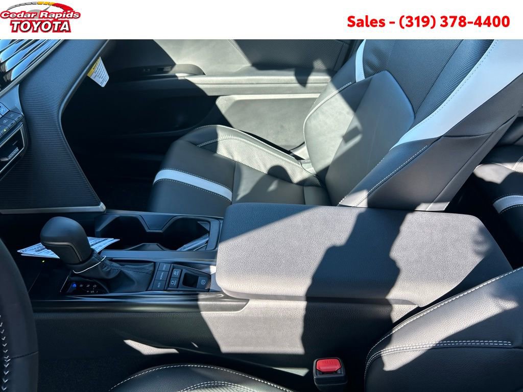 New 2026 Toyota Camry Hybrid image 17