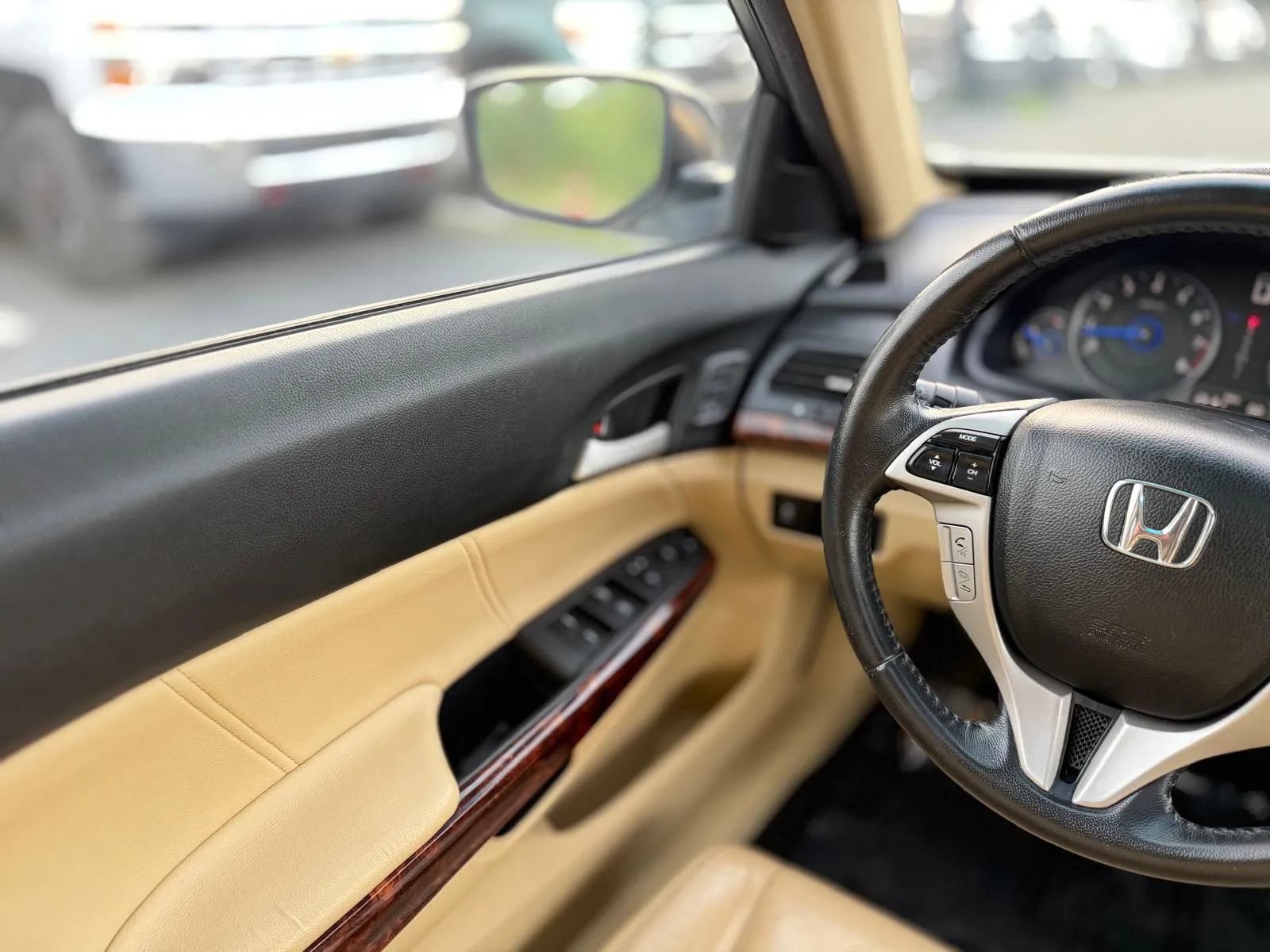 Used 2012 Honda Crosstour EX-L image 19