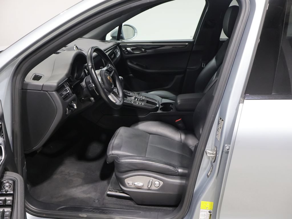 Used 2019 Porsche Macan AWD/4WD image 10
