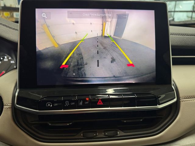 Used 2022 Jeep Compass Limited image 15