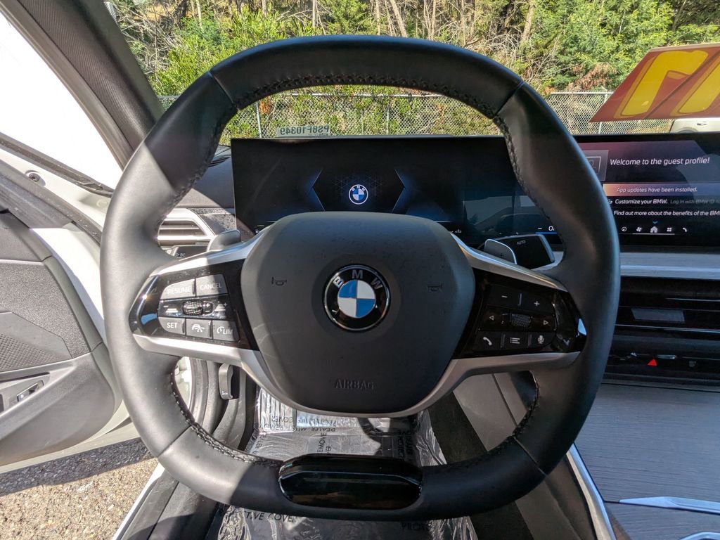 Used 2025 BMW 330i Sedan RWD image 15