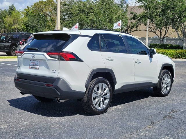 Certified 2025 Toyota RAV4 XLE Premium AWD/4WD image 4