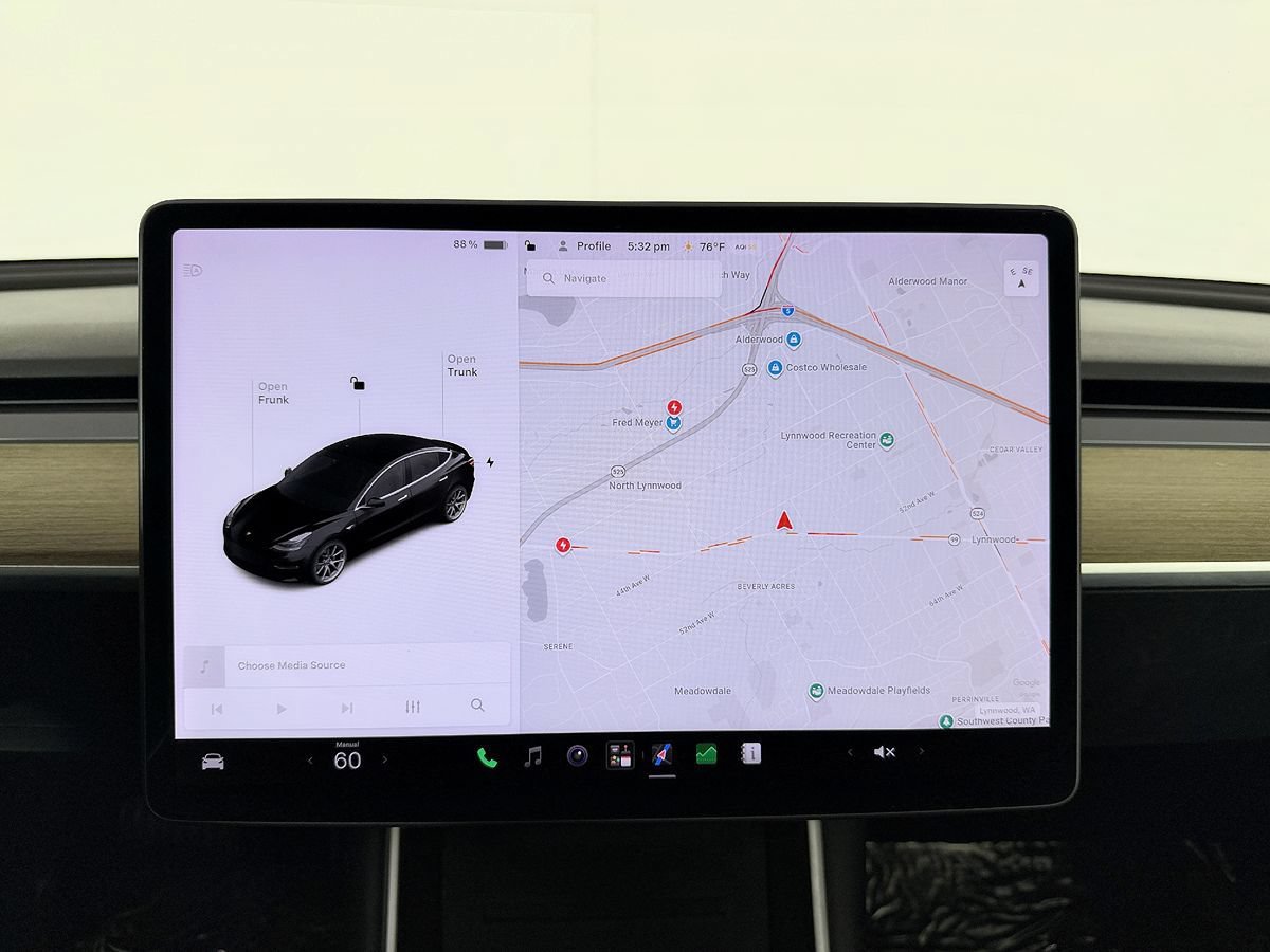 Used 2018 Tesla Model 3 Long Range AWD/4WD image 56