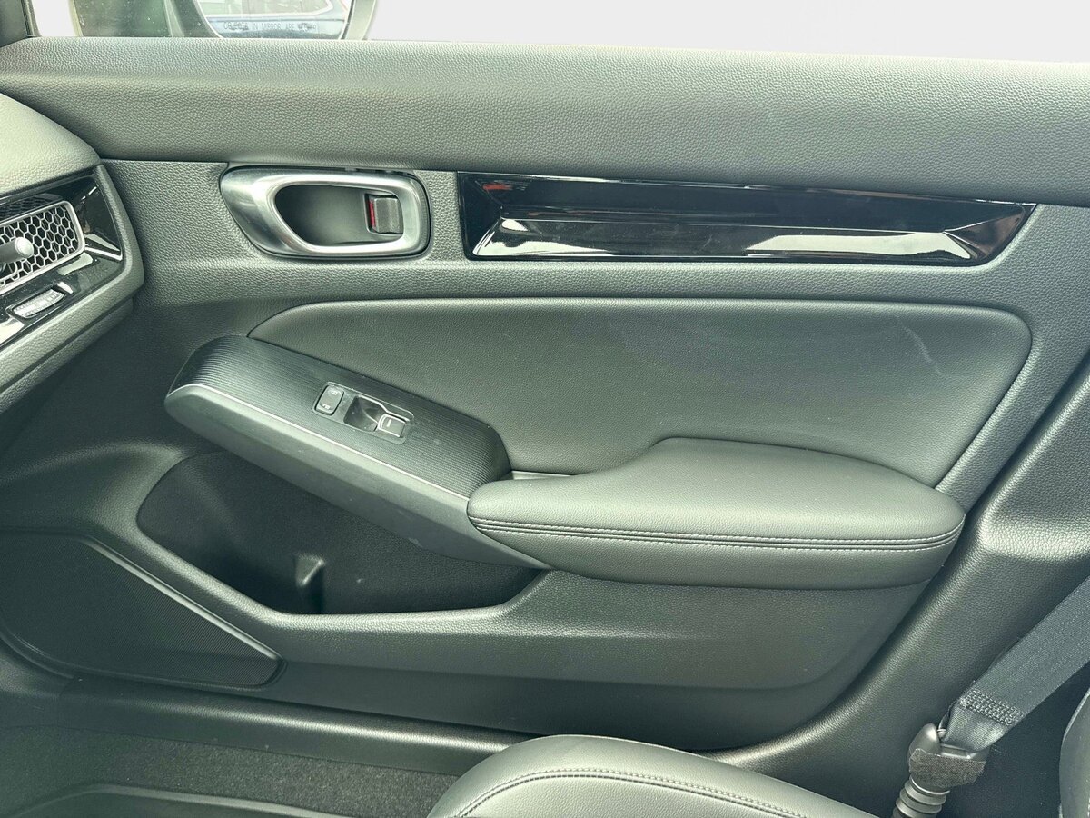 Used 2024 Honda Civic Touring image 21