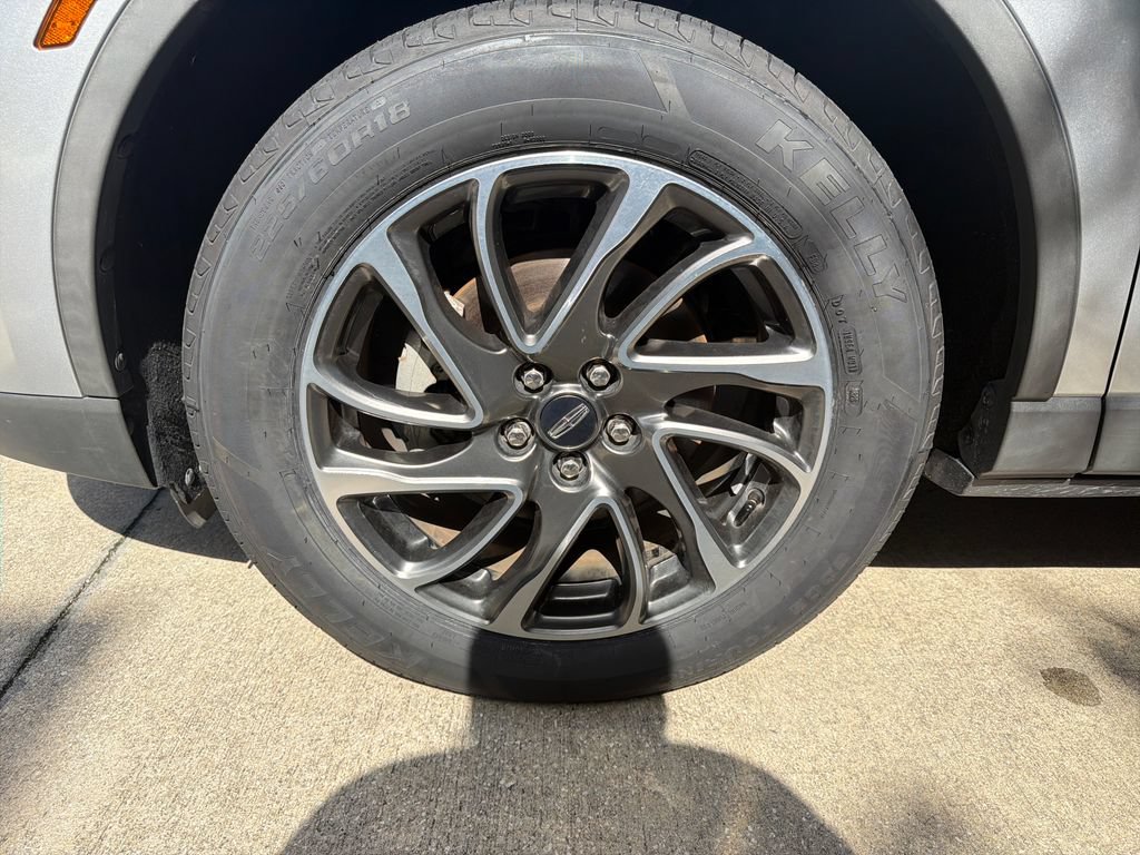 Used 2020 Lincoln Corsair FWD w/ Equipment Group 101A image 12