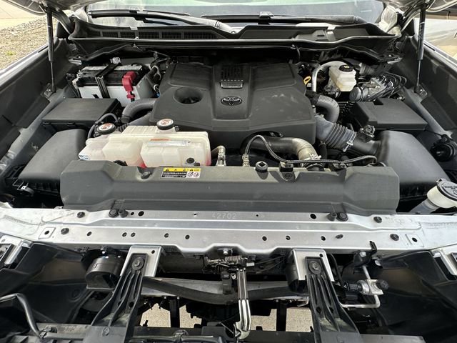 Used 2024 Toyota Tundra SR5 w/ SR5 Premium Package AWD/4WD image 29