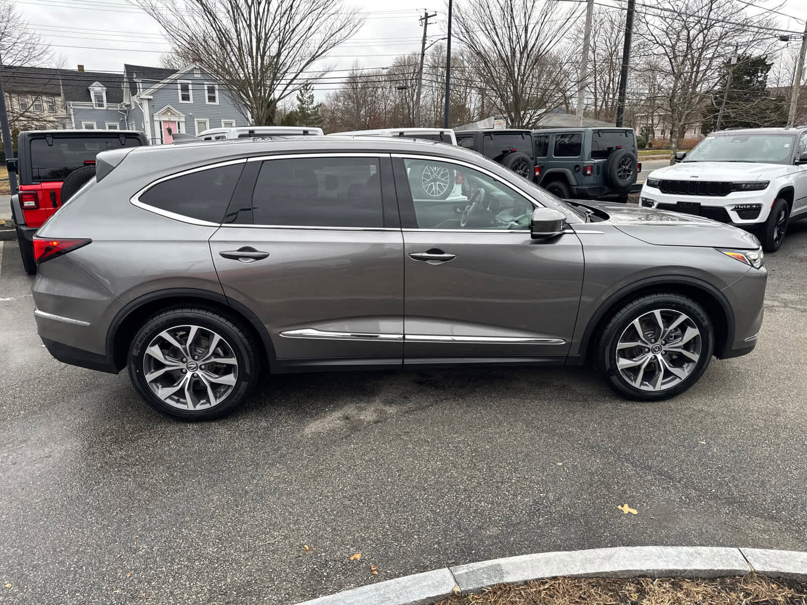 Used 2024 Acura MDX SH-AWD w/ Technology Package image 7