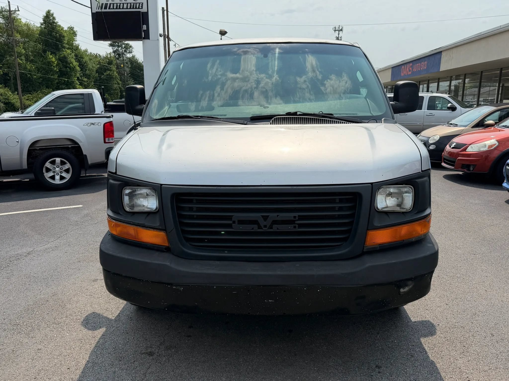 Used 2016 GMC Savana 2500 RWD image 3