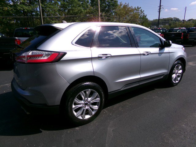 Used 2023 Ford Edge Titanium image 11