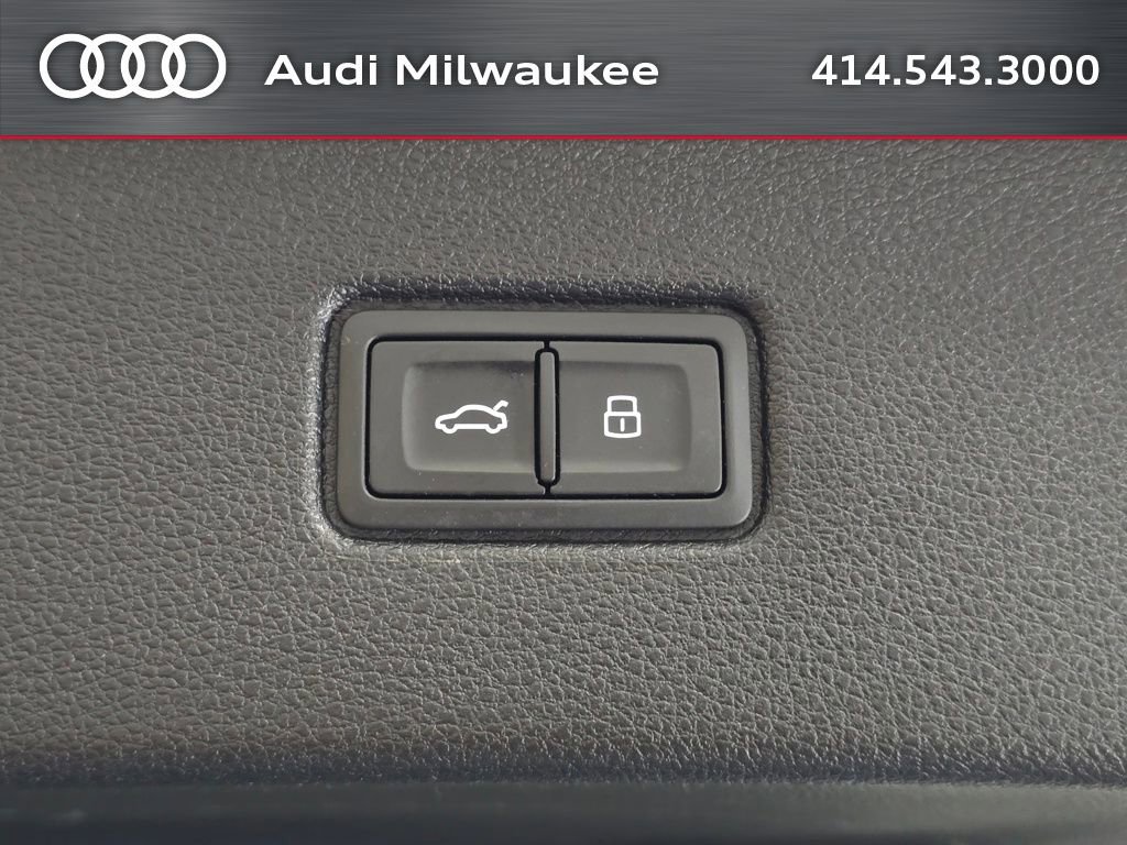 Used 2023 Audi Q7 2.0T Premium Plus w/ Premium Plus Package image 9