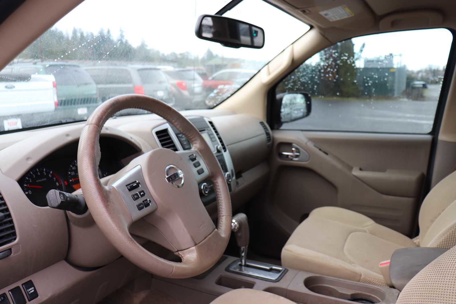 Used 2018 Nissan Frontier SV image 10