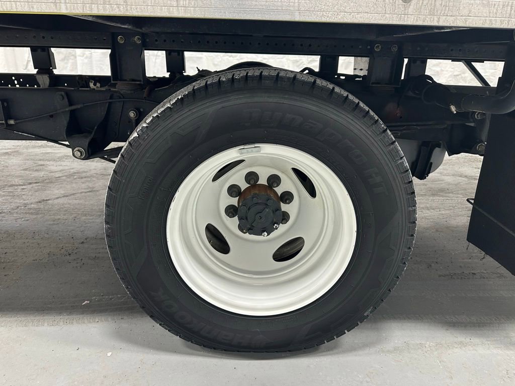 Used 2024 Ford E-350 and Econoline 350 Super Duty image 46