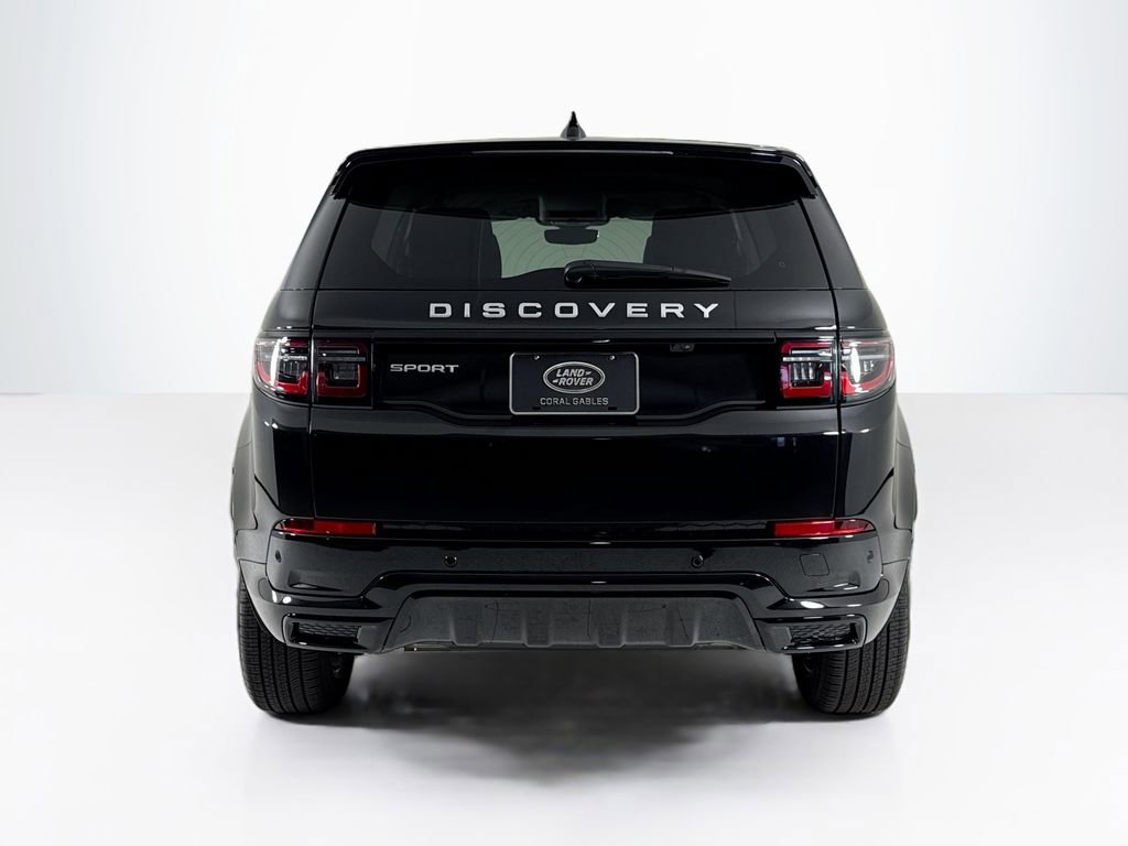 Used 2025 Land Rover Discovery Sport S image 4