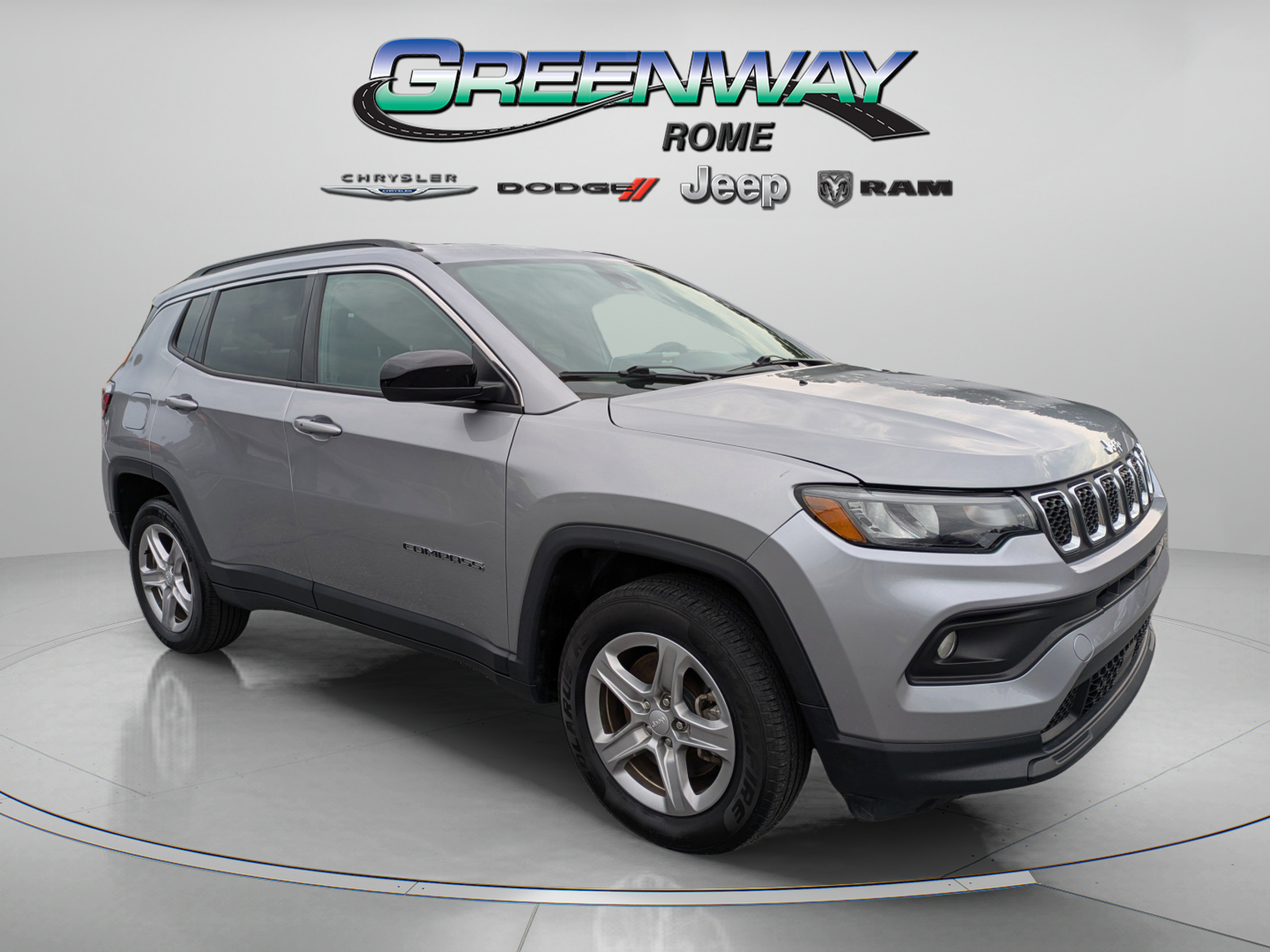 Used 2024 Jeep Compass Latitude