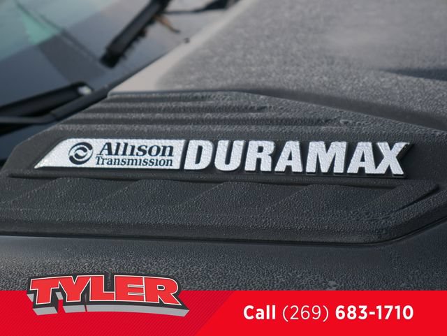 Used 2024 Chevrolet Silverado 2500 High Country w/ High Country Premium Package AWD/4WD image 13