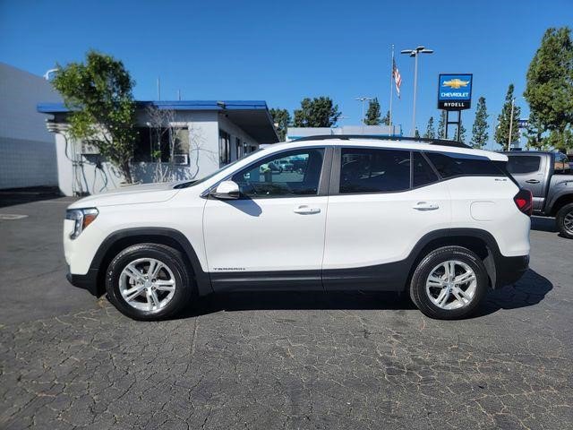 Certified 2023 GMC Terrain SLE w/ Driver Convenience Package image 4