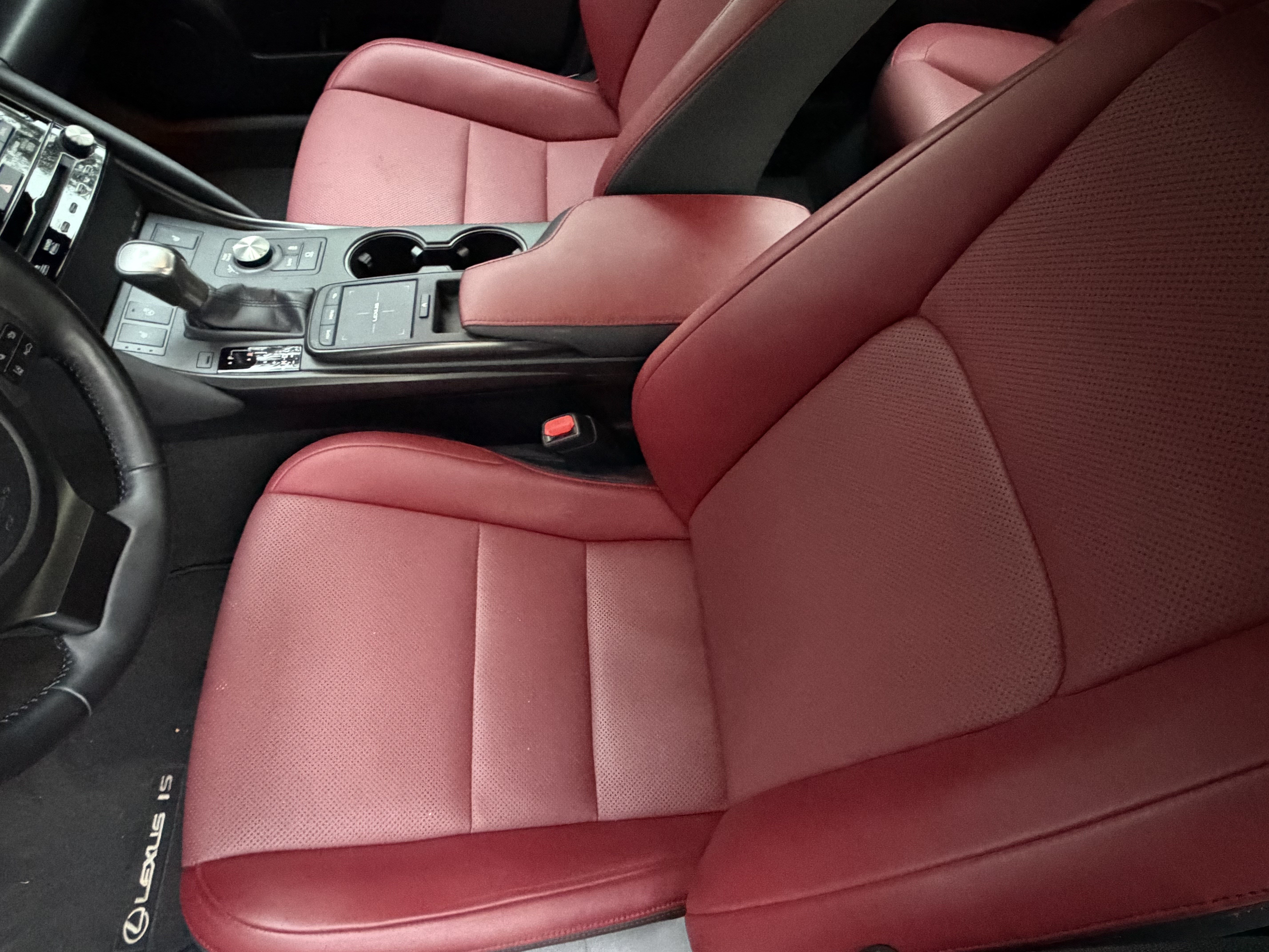 Used 2025 Lexus IS 350 F Sport RWD image 16