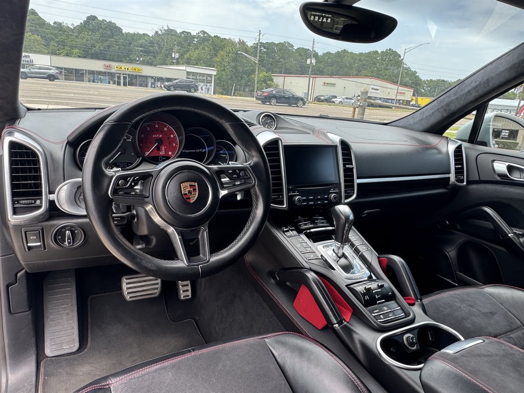 Used 2018 Porsche Cayenne GTS AWD/4WD image 11