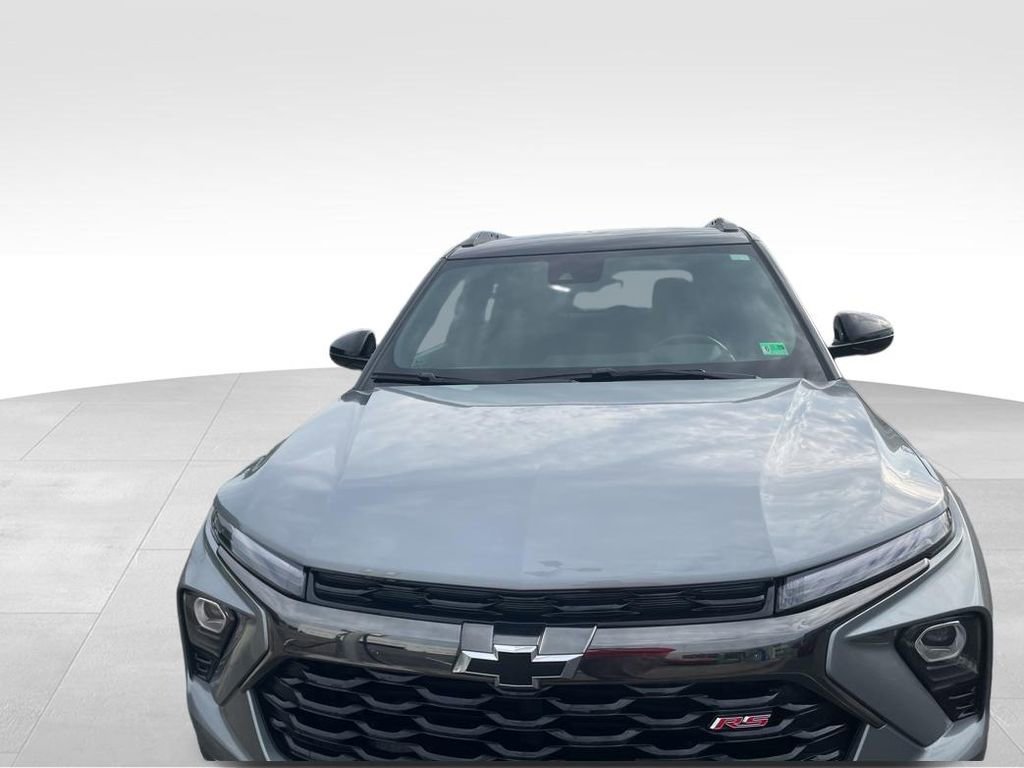Used 2024 Chevrolet TrailBlazer RS w/ Convenience Package FWD image 2