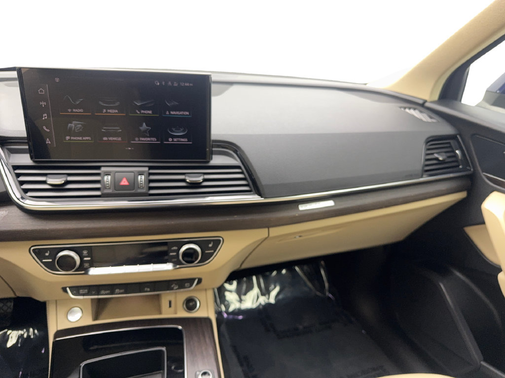 Used 2022 Audi Q5 2.0T Premium Plus w/ Premium Plus Package AWD/4WD image 57