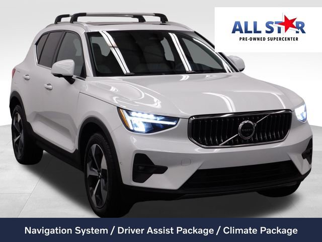 Used 2023 Volvo XC40 B5 Plus w/ Driver Assist Package