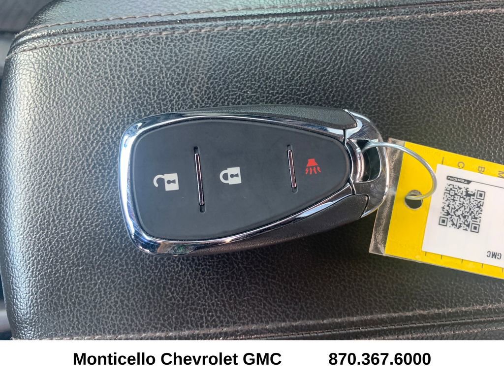 Used 2020 Buick Encore GX Essence w/ Advanced Technology Package image 25