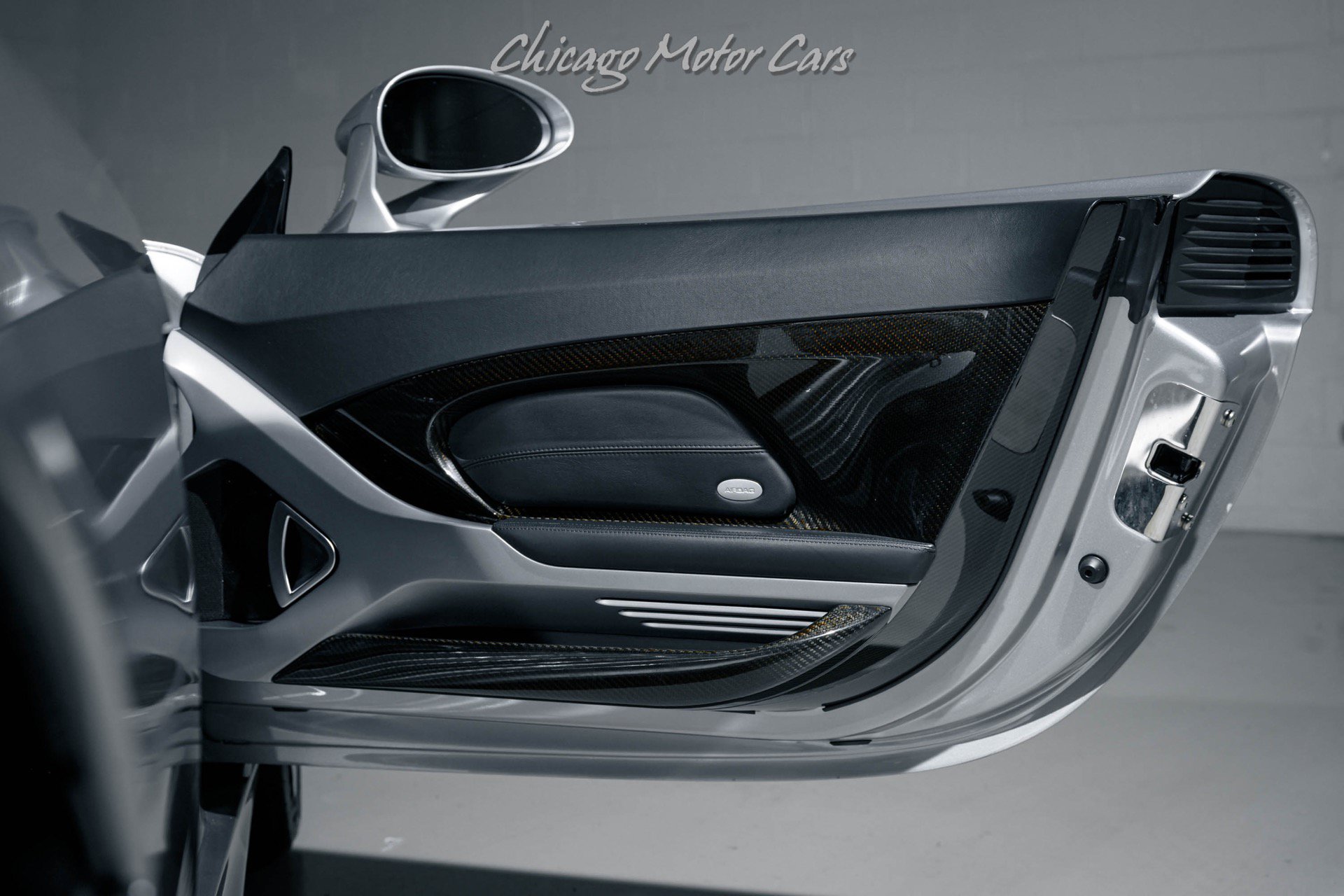 Used 2005 Porsche Carrera GT RWD image 28