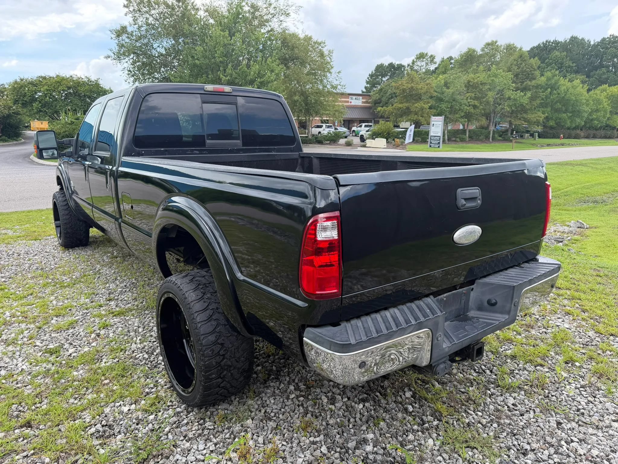Used 2011 Ford F350 Lariat w/ Lariat Ultimate Pkg AWD/4WD image 8