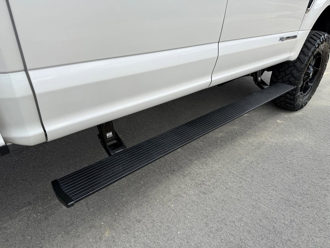 Used 2017 Ford F250 Lariat w/ Lariat Ultimate Package image 9