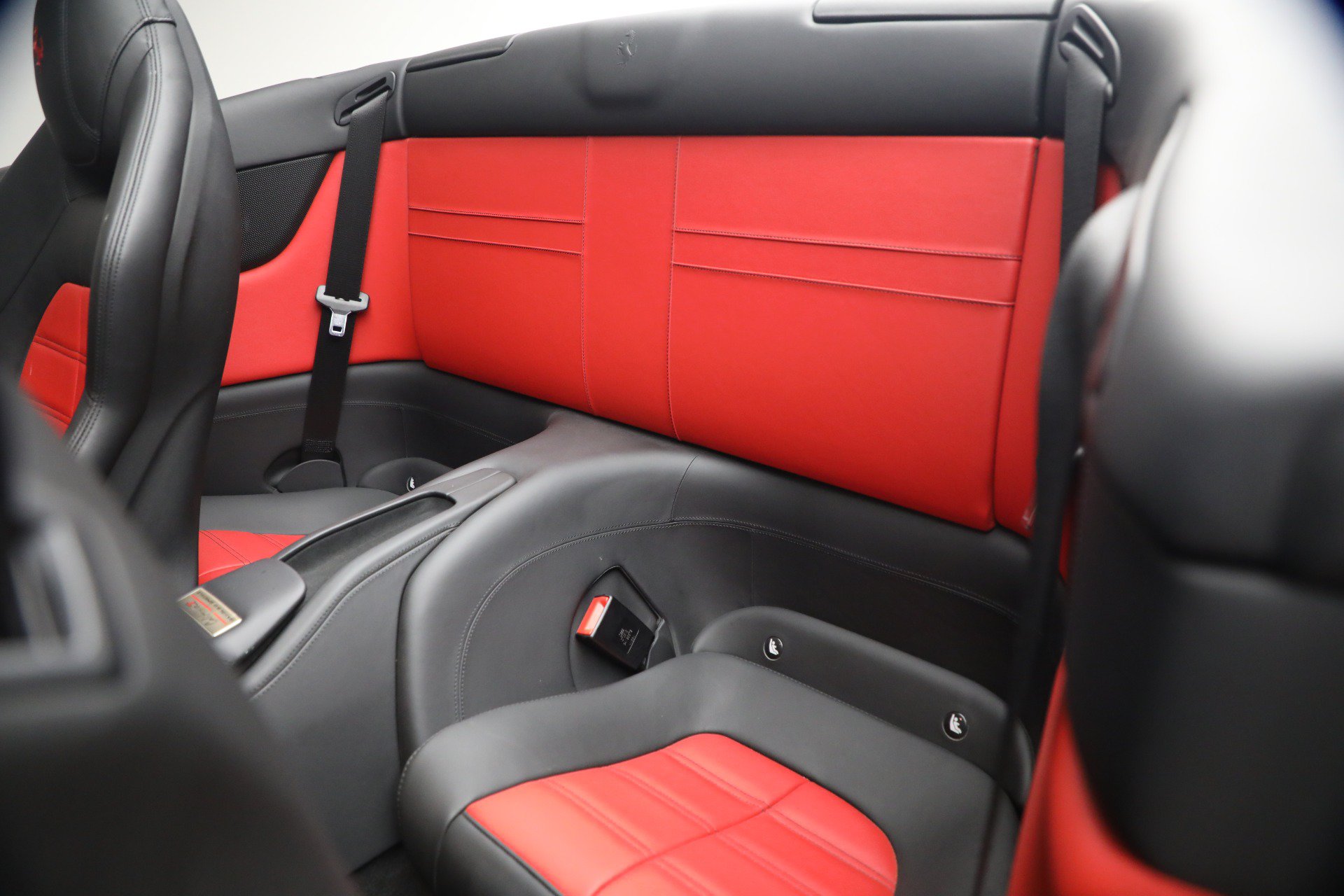 Certified 2017 Ferrari California T RWD image 16