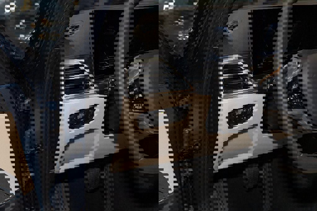 Used 2026 BMW 330i xDrive 330i xDrive w/ Premium Package image 14